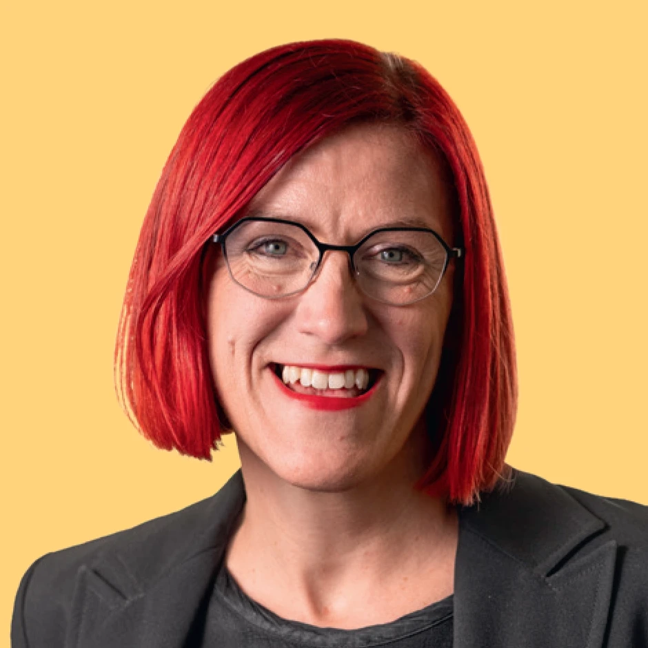 Portrait of Dr Karina McQuillan